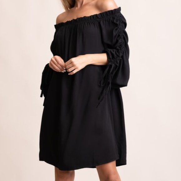 🎉Off Shoulder Black Tie Sleeve Detail Dress - Picture 4 of 5